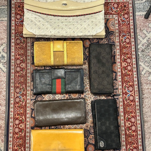 Gucci and Love mixt bundel Fashion enthusiasts - Picture 15 of 16